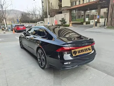 Audi A7L
