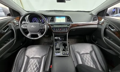 Hyundai Aslan