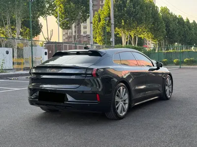 Zeekr 001