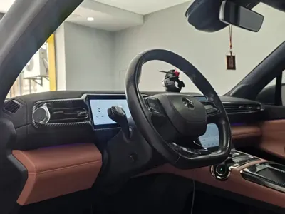 Nio EC6