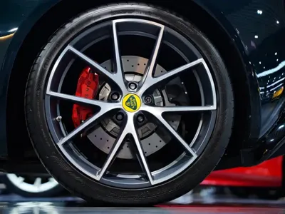 Lotus Emira
