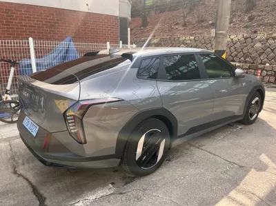 Kia EV4