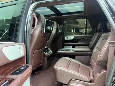Lincoln Navigator