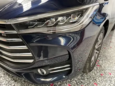 BYD MAX