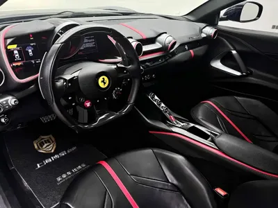 Ferrari 812