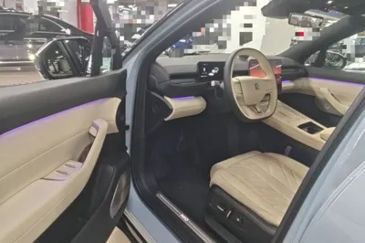 Nio EC6
