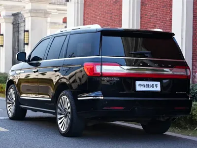 Lincoln Navigator
