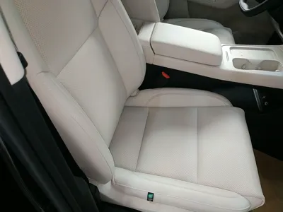 Leapmotor C16