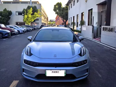 Zeekr 001