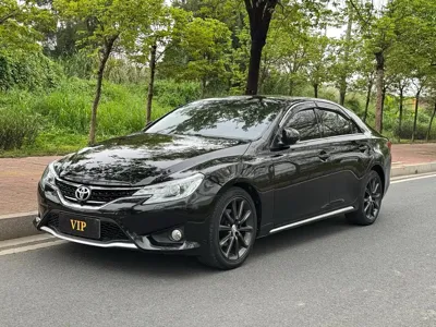 Toyota Reiz