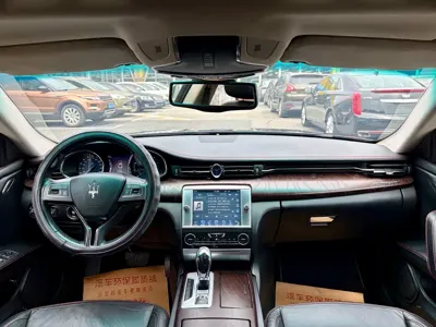 Maserati Quattroporte