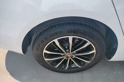 Roewe i5