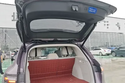 Leapmotor B10