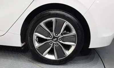 Hyundai Ioniq