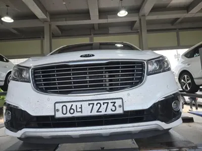 Kia Canival