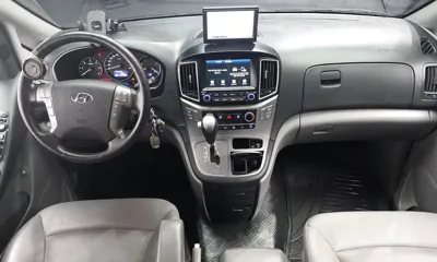 Hyundai Starex