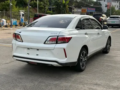 Venucia D60 EV