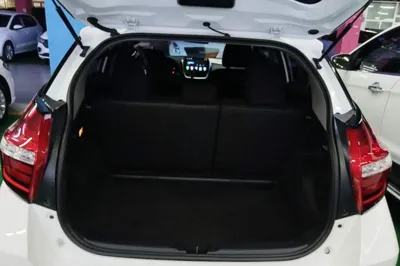 Toyota YARiS L Zhi Xuan