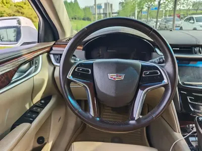 Cadillac XTS