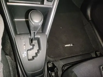 Toyota Yaris L