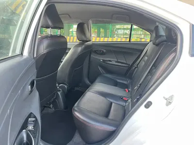 Toyota Yaris L