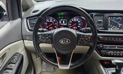 Kia Canival