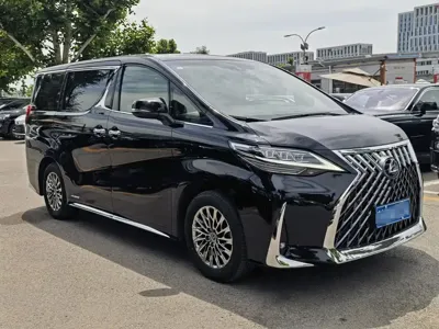 Lexus LM
