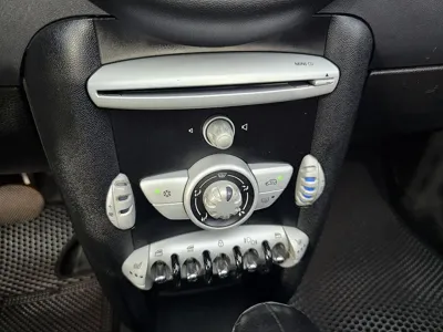 MINI Cooper Convertible