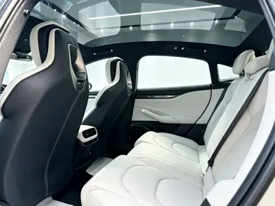 Xiaomi SU7