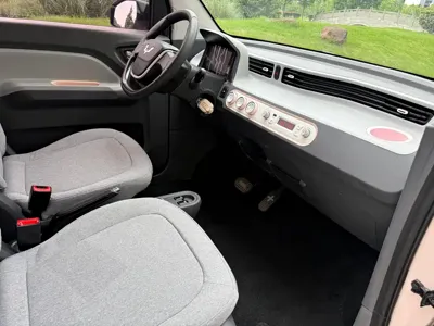 Wuling MINIEV