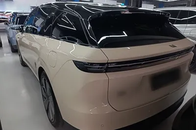 Li Auto Li Auto i6