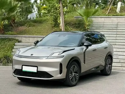 Lynk & Co 08 EM-P