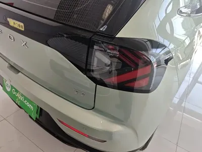 Arcfox 极狐贝塔T1