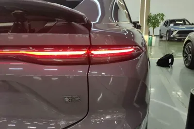 Nio EC6