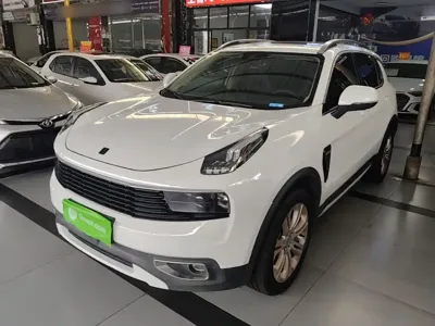 Lynk & Co 01