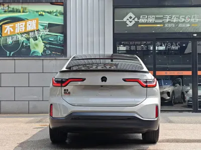 Nio EC6