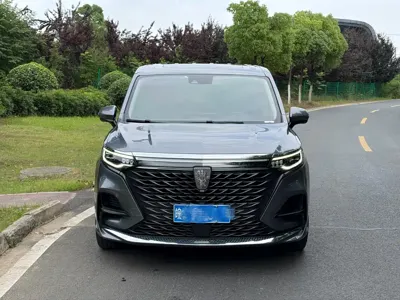 Roewe iMAX8