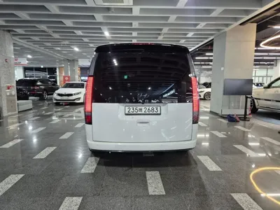 Hyundai Staria