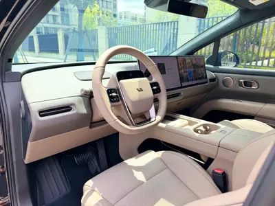 Li Auto 理想i6