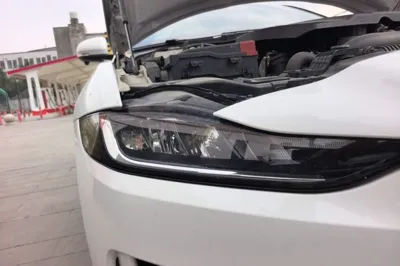 Jaguar XEL