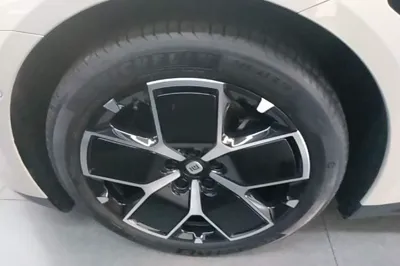 Xiaomi Auto SU7