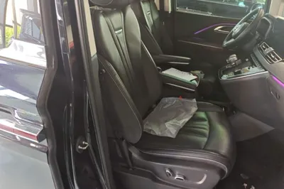 Hongqi HQ9