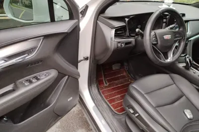 Cadillac XT6