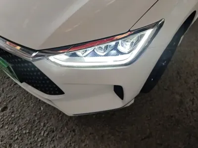BYD e2