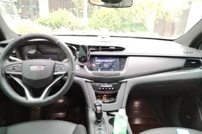 Cadillac XT6