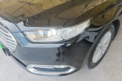 Ford Taurus