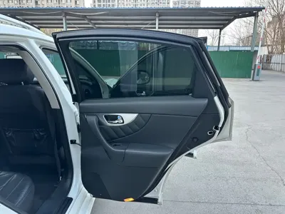 Infiniti FX