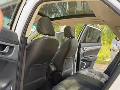 Geely Emgrand GS