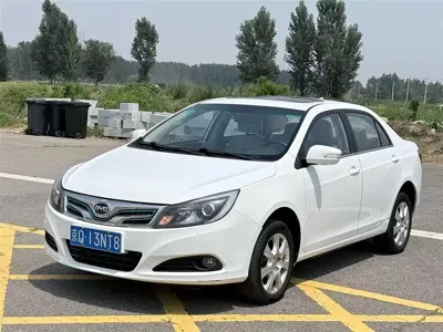 BYD e5