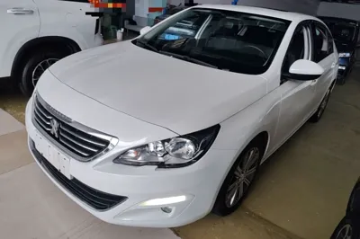 Peugeot 408